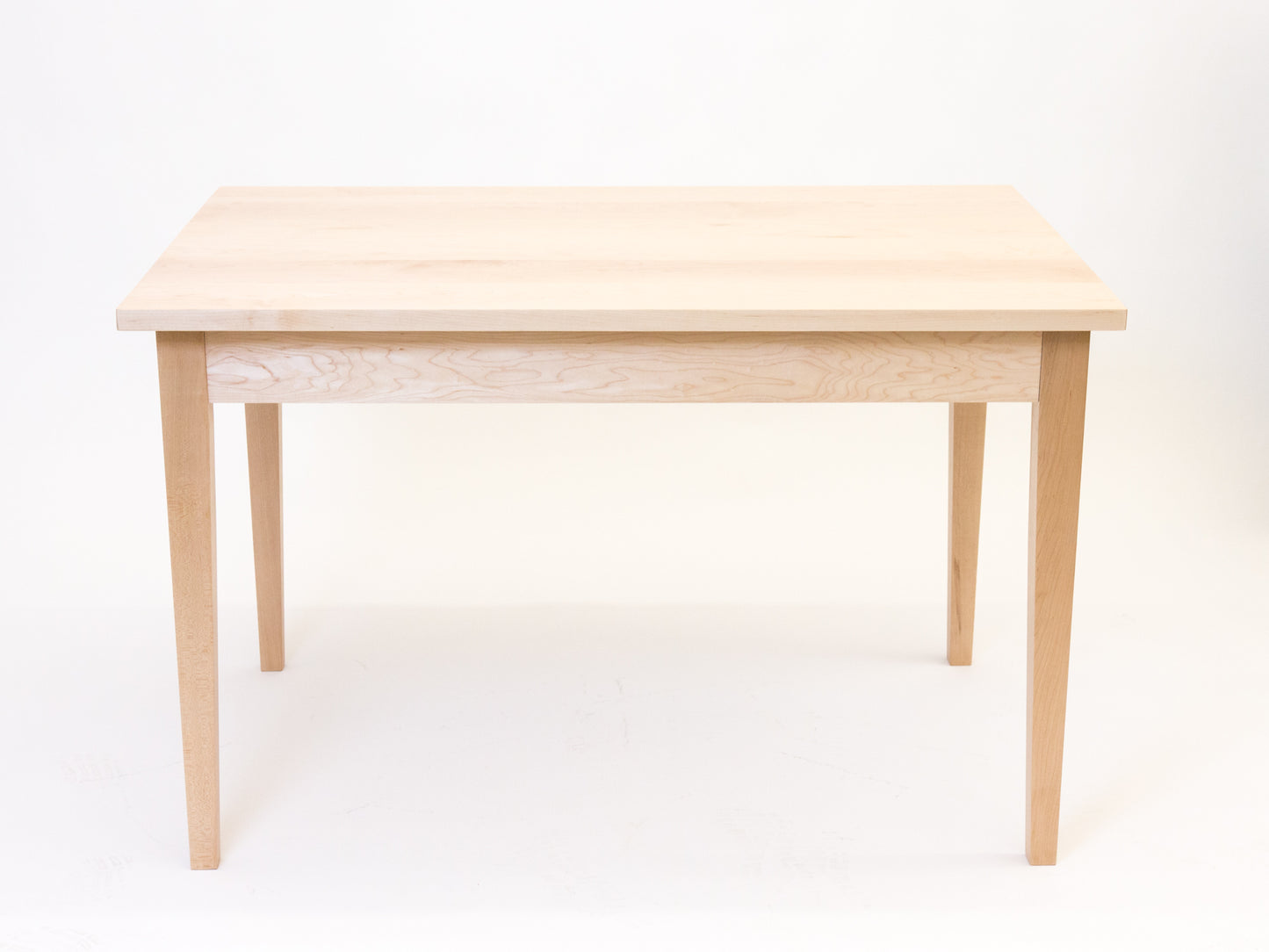 Shaker Dining Table in Maple (48" x 32")