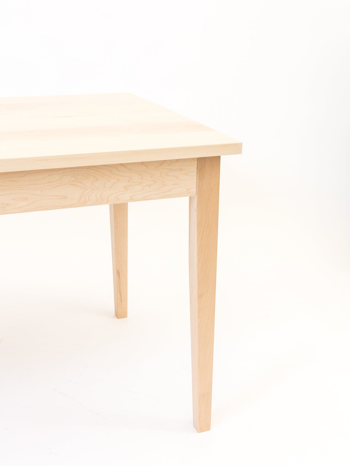 Shaker Dining Table in Maple (48" x 32")